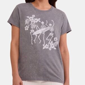 Women's Skeleton Surf Graphic Tee With Short Sleeves, XXS